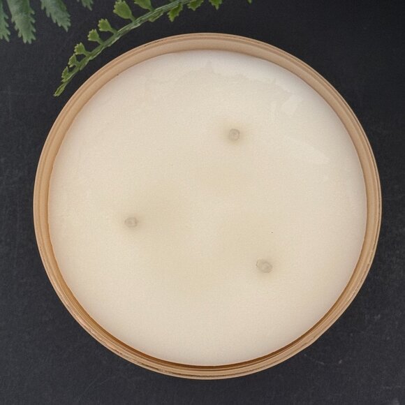 BBW Whipped Honey & Vanilla White Barn Bath & Body Works 3 Wick Candle - Picture 7 of 10